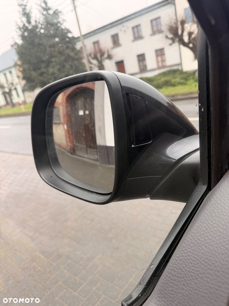 Volkswagen Multivan - 14