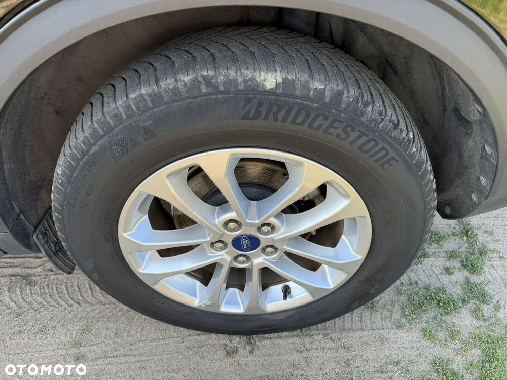 Ford Kuga - 20