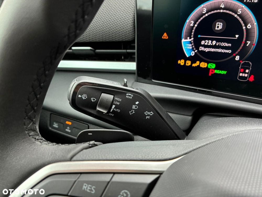 Volkswagen T-Roc - 12