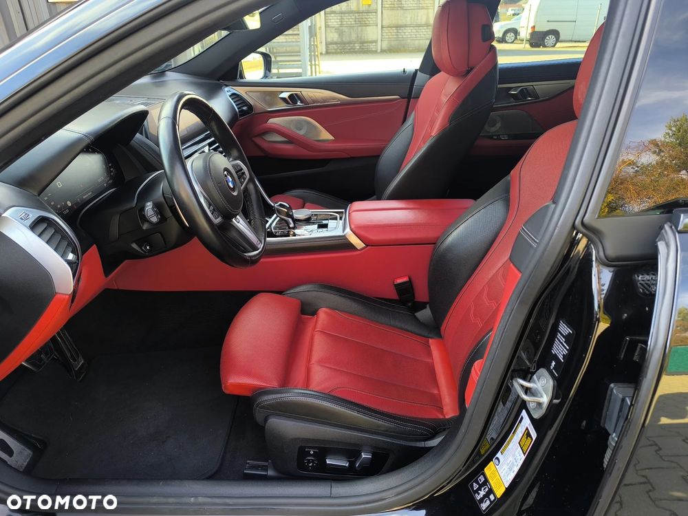 BMW Seria 8 - 7