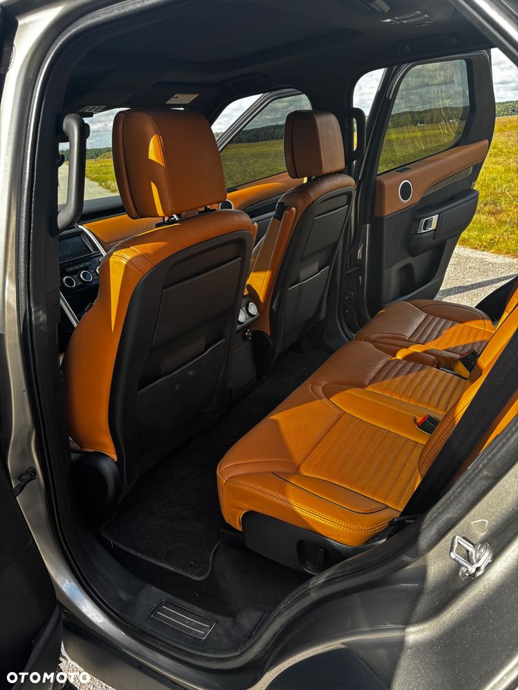 Land Rover Discovery 3.0 Si6 HSE Luxury - 35