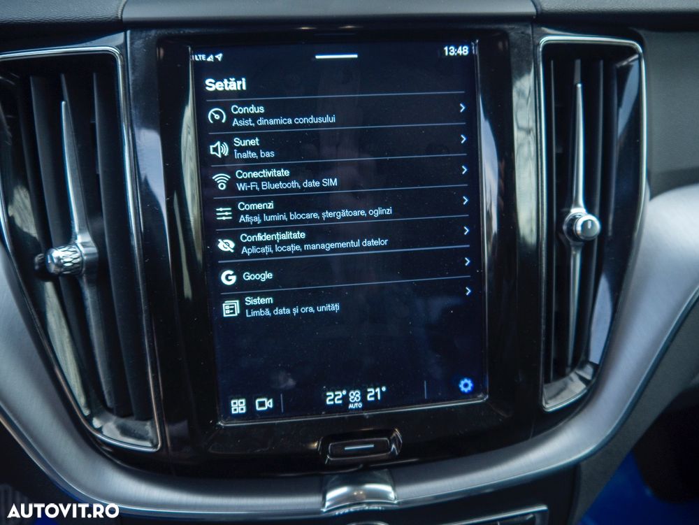 Volvo XC 60 B4 D AWD Geartronic Momentum - 32