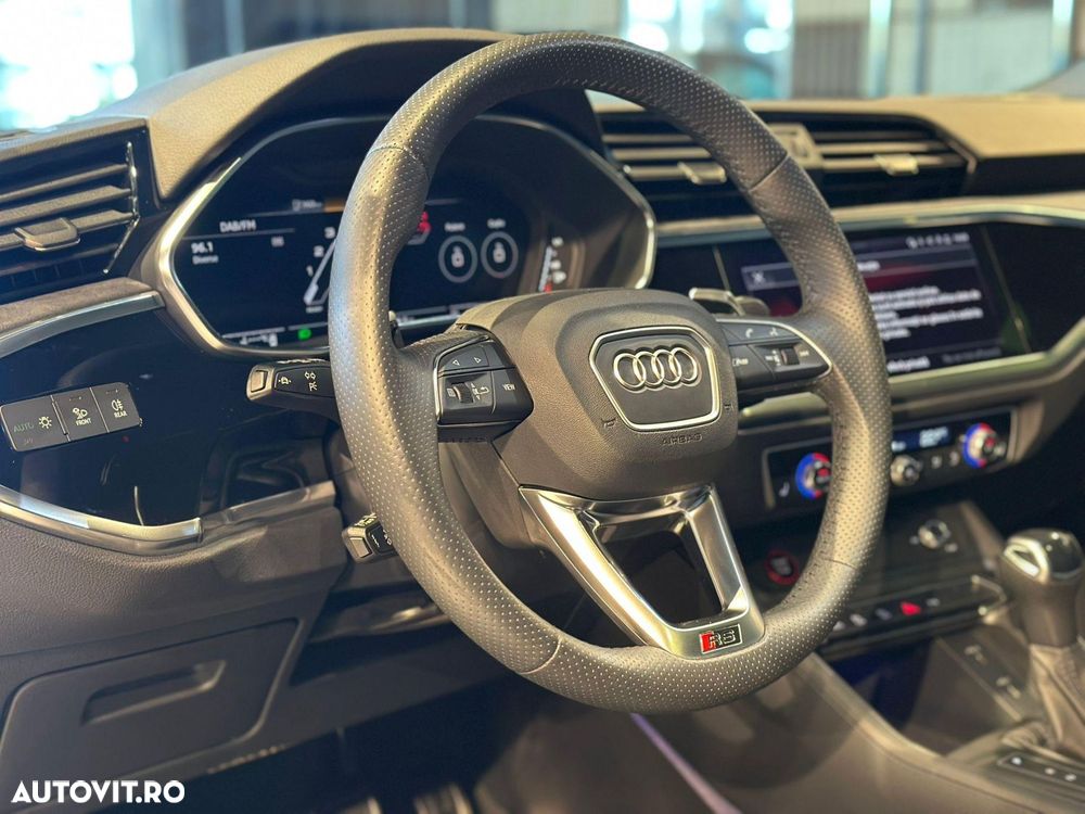 Audi RS Q3 RSQ3 2.5 TFSI quattro S tronic - 18