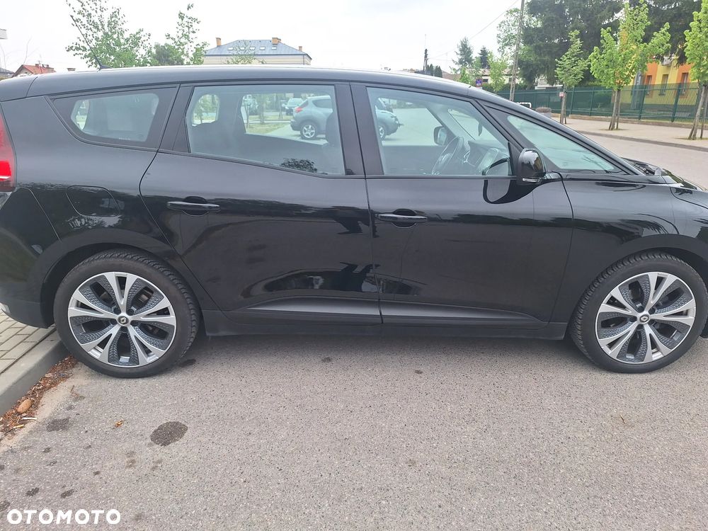 Renault Scenic - 5