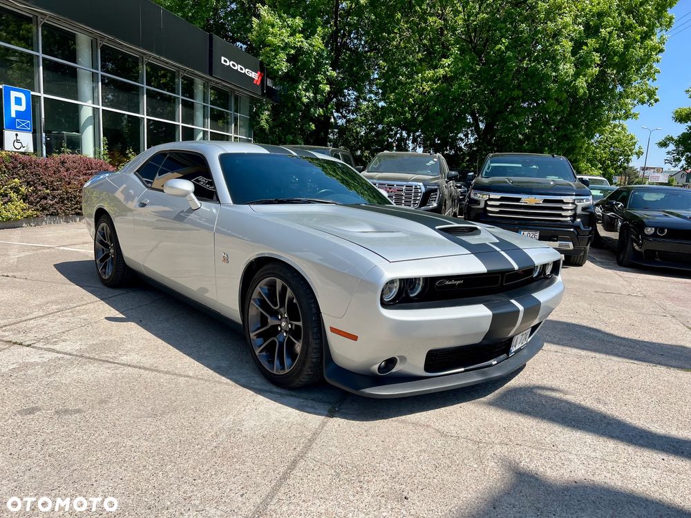 Dodge Challenger 6.4 Scat Pack - 4