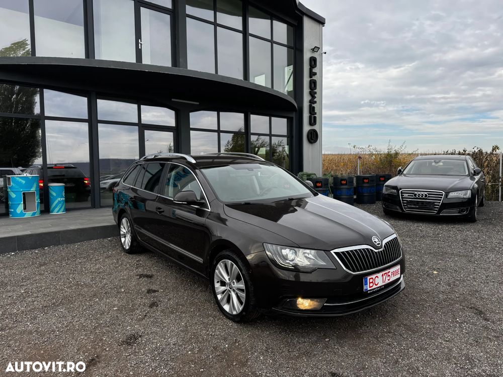 Skoda Superb 2.0 TDI DSG Elegance - 3