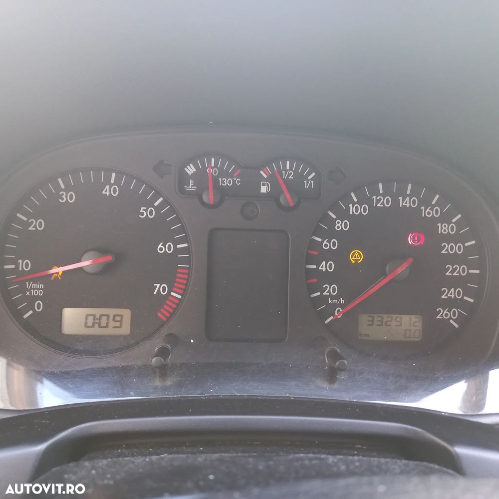 Volkswagen Golf - 9