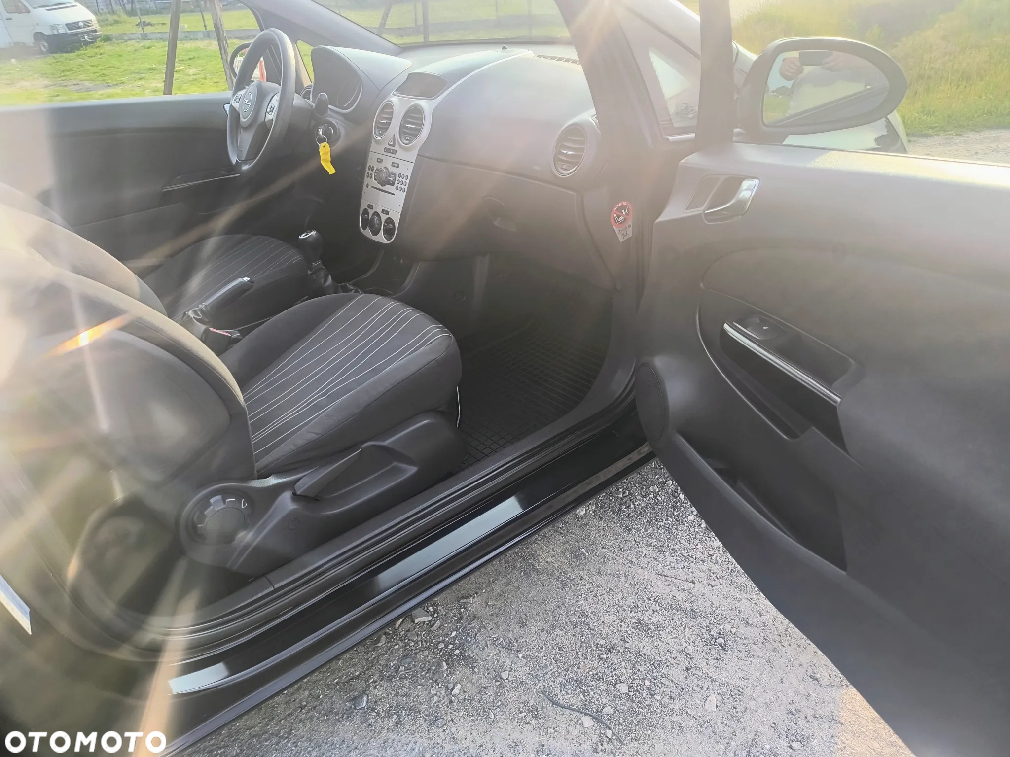Opel Corsa 1.2 16V Color Edition - 17