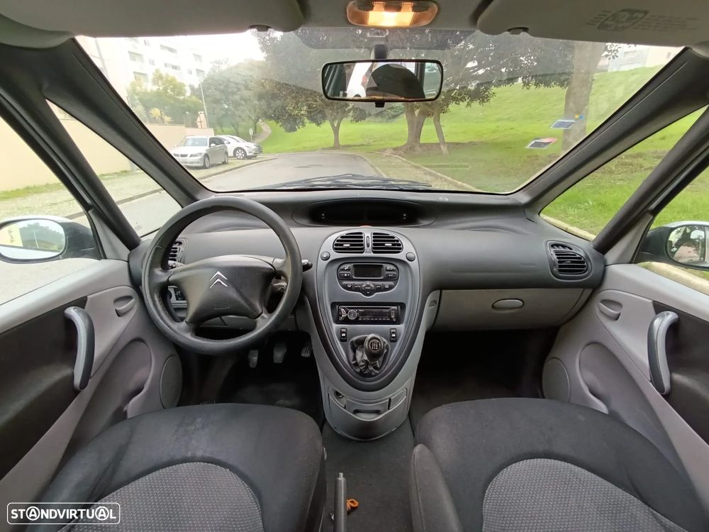 Citroën Xsara Picasso 1.6i Exclusive - 14