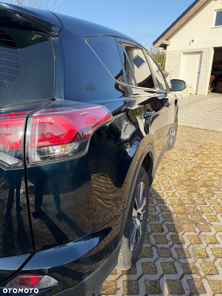 Toyota RAV4 2.0 D-4D Premium 4x2 - 4
