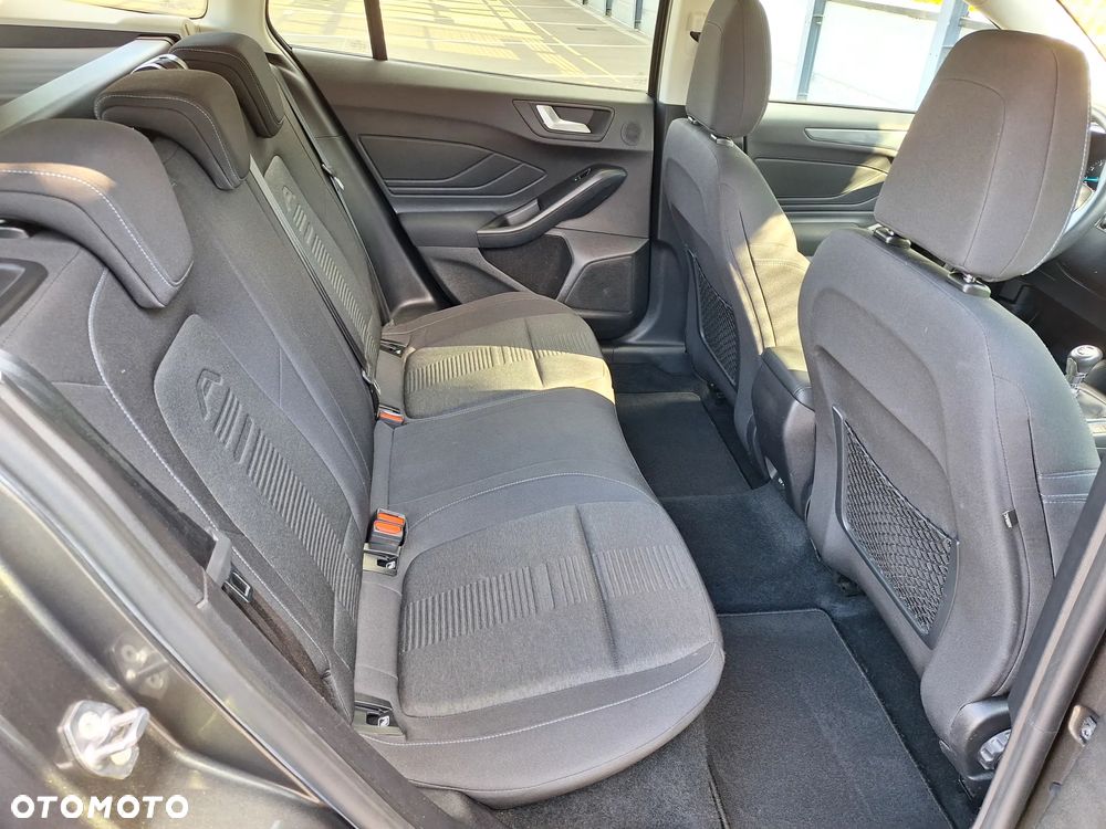 Ford Focus 1.5 EcoBoost Active Business - 27