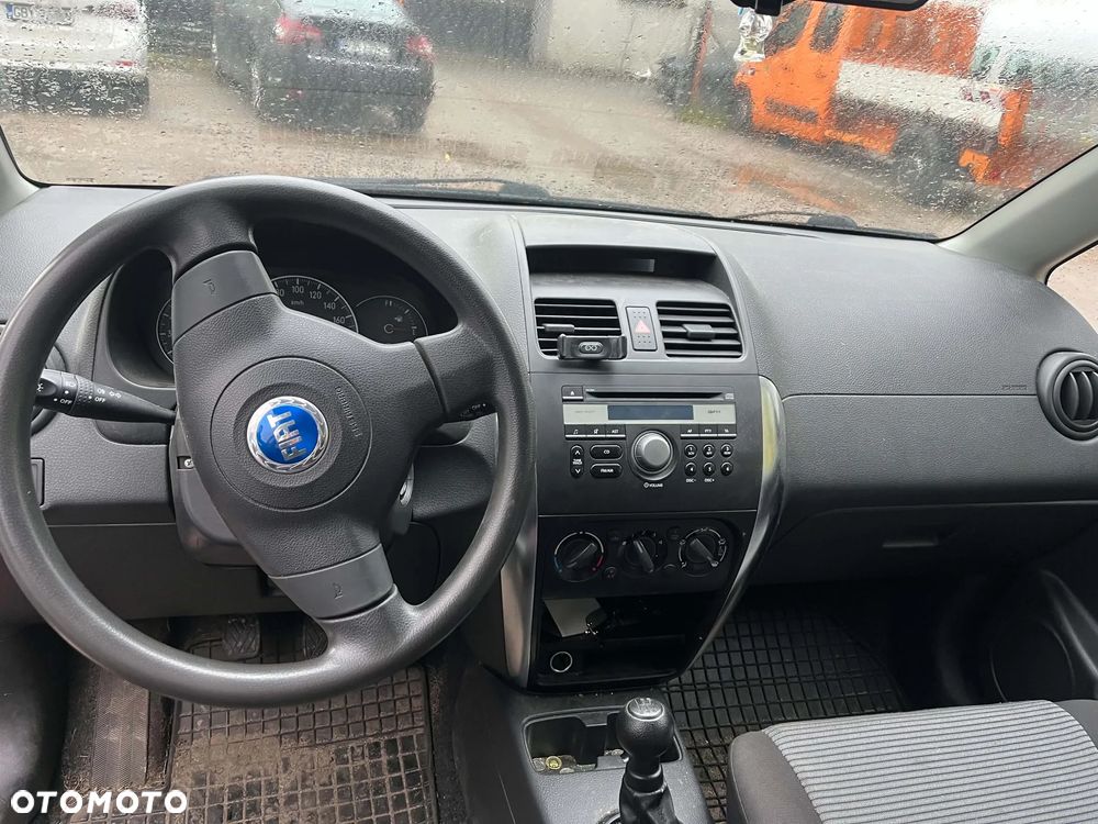 Fiat Sedici - 10