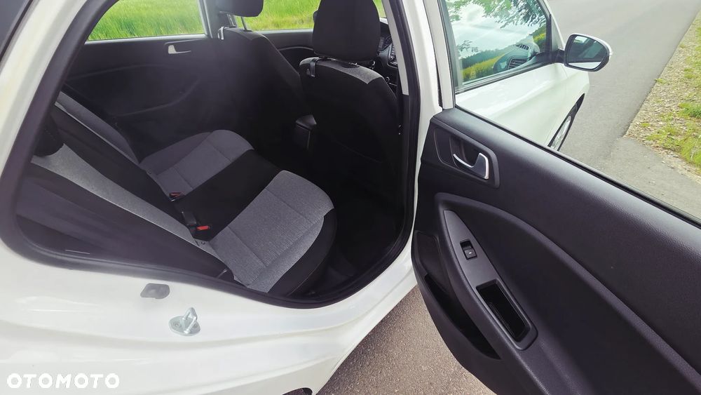 Hyundai i20 - 14