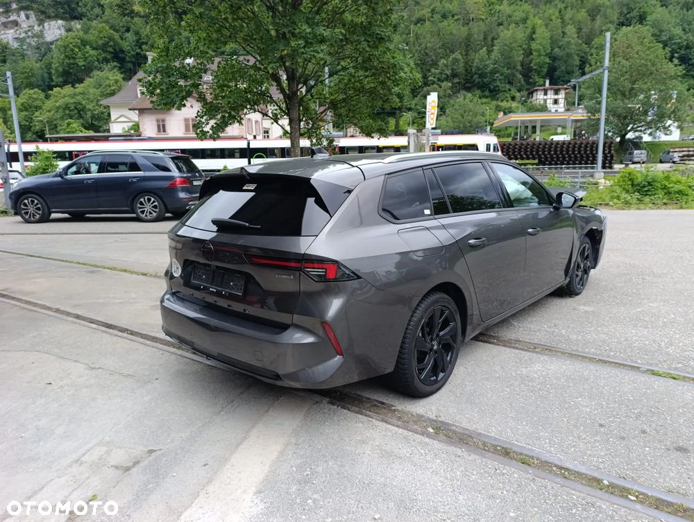 Opel Astra GS - 1