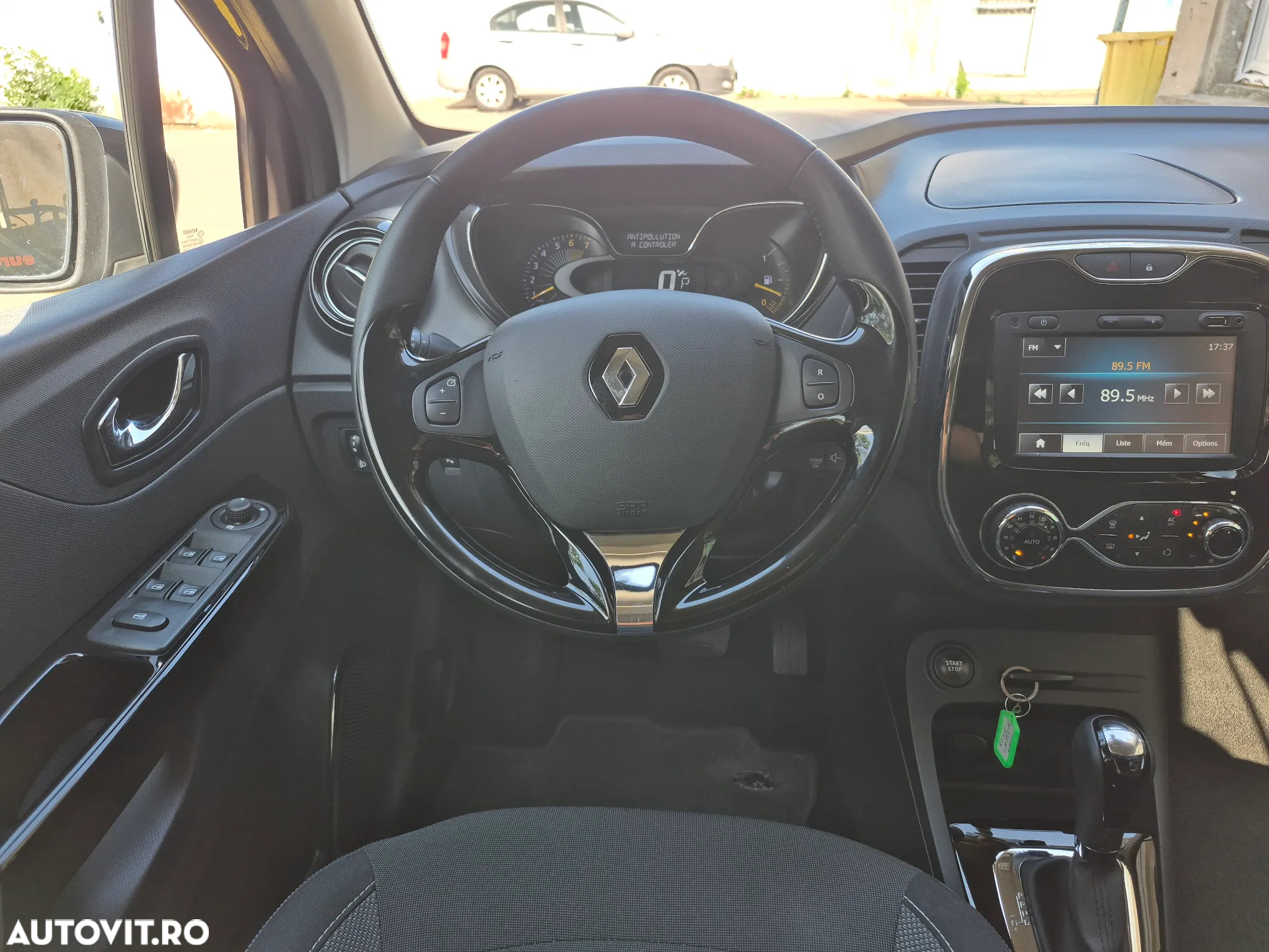 Renault Captur ENERGY TCe EDC Intens - 19