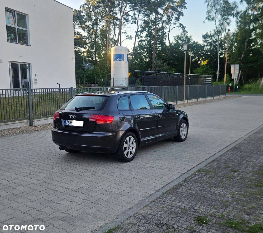 Audi A3 Sportback - 3