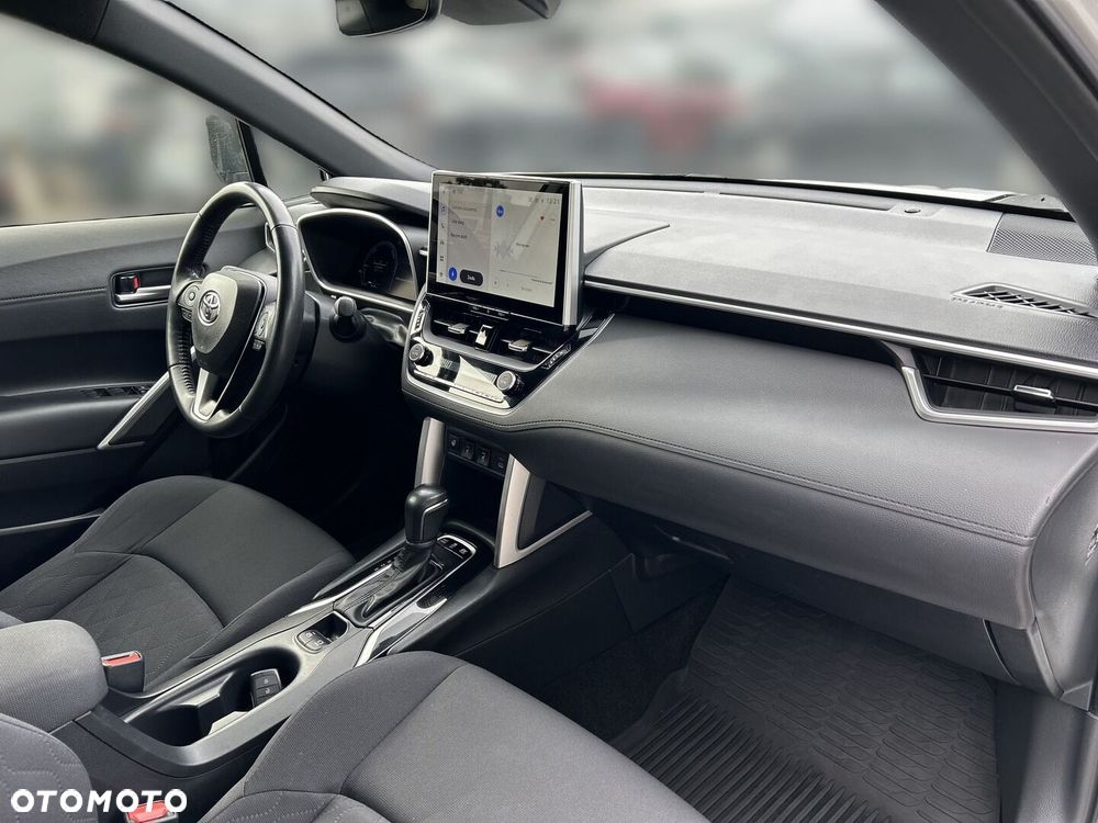 Toyota Corolla Cross - 19