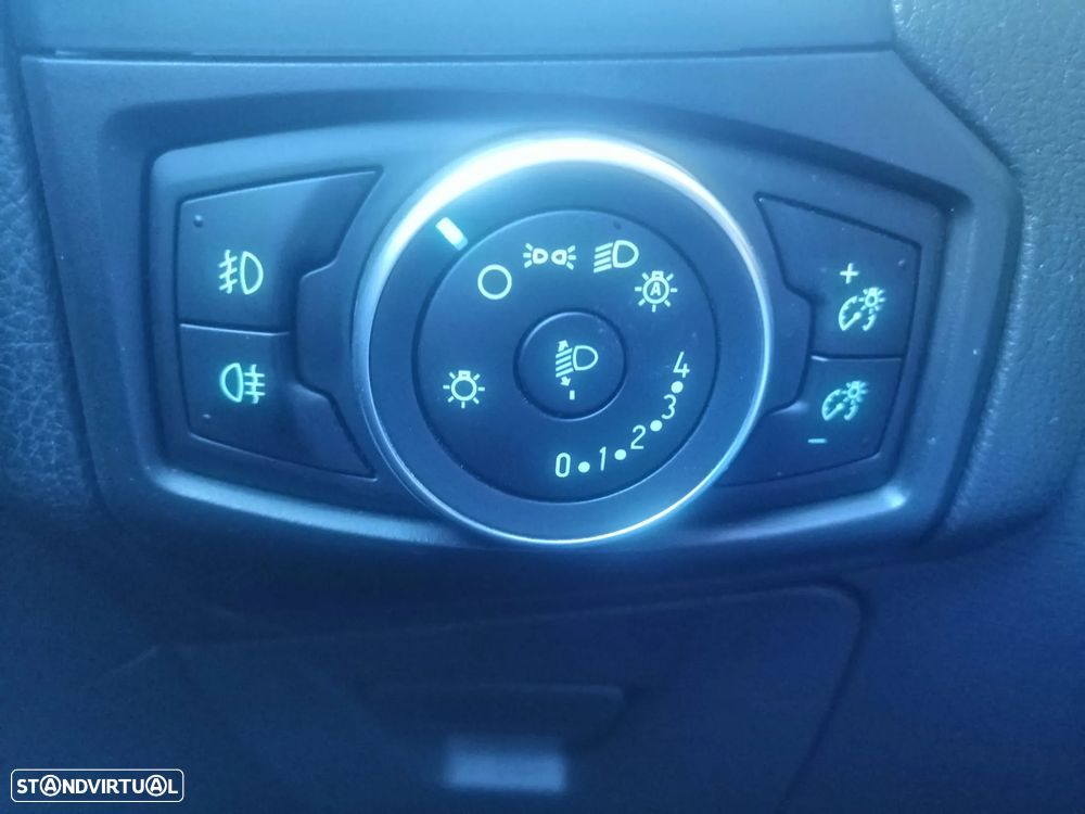 Ford Focus 1.0 SCTi Titanium - 25