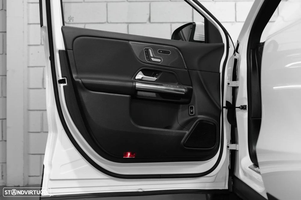 Mercedes-Benz GLA 250 e 8G-DCT AMG Line - 29