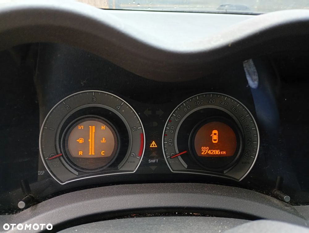 Toyota Auris 1.4 D-4D Luna - 12