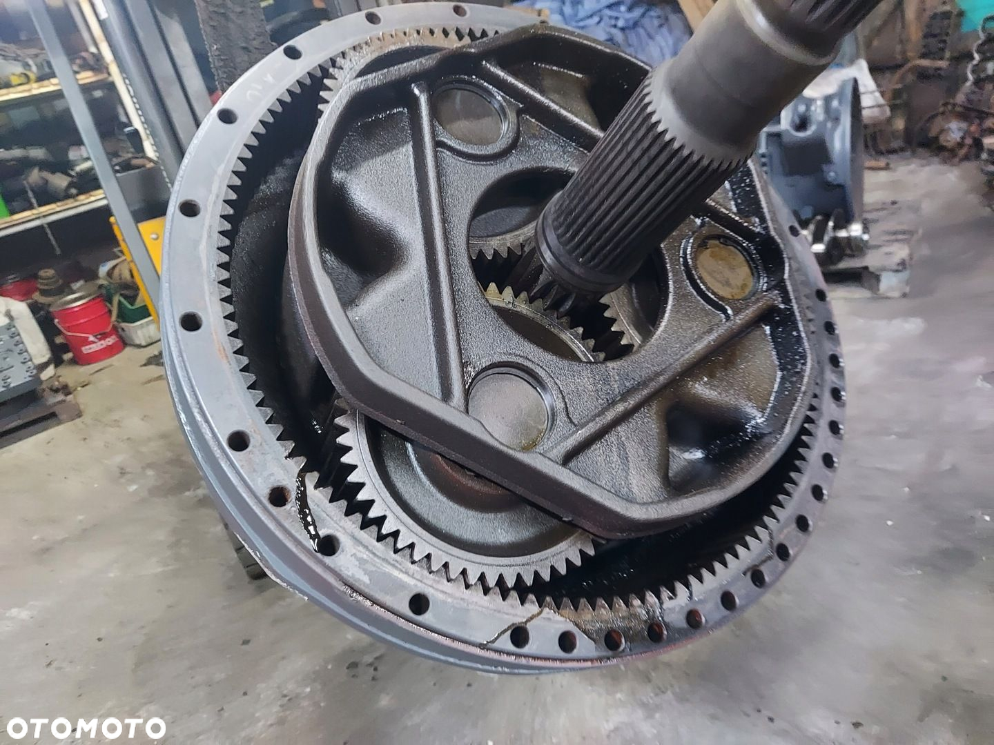 ZWOLNICA LEWA PRAWA M934.152.150.110 MASSEY FERGUSON 8680 2011R - 3