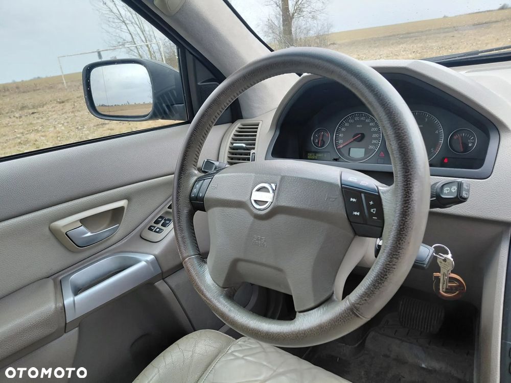 Volvo XC 90 2.4 D5 - 10