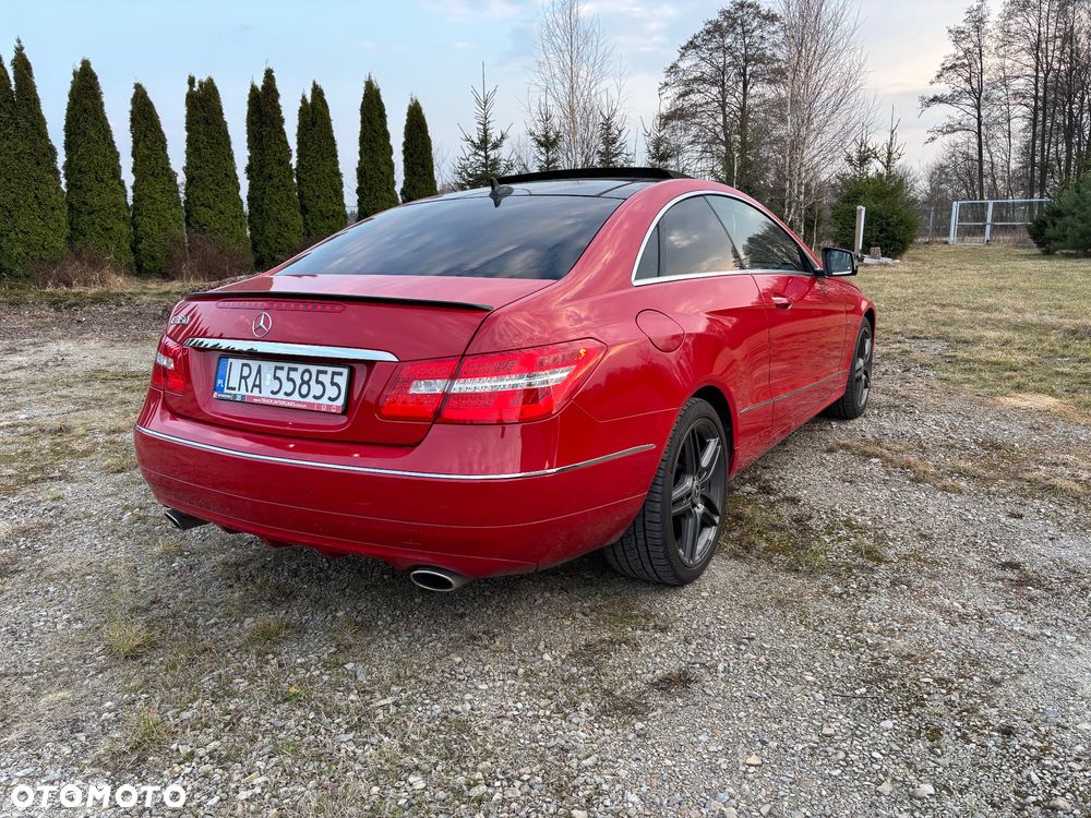 Mercedes-Benz Klasa E 350 BlueEFFICIENCY 7G-TRONIC Avantgarde - 14