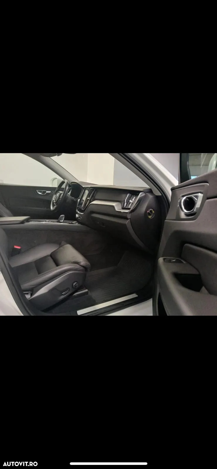 Volvo XC 60 B5 MHEV AWD Inscription - 28