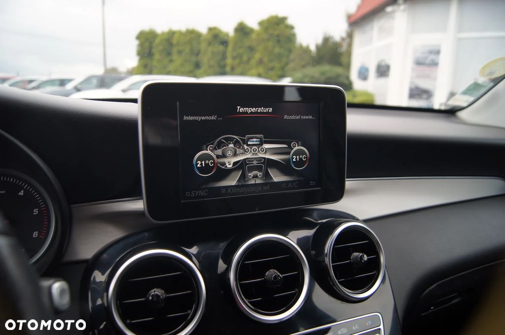 Mercedes-Benz GLC 220 d Coupe 4Matic 9G-TRONIC AMG Line - 16