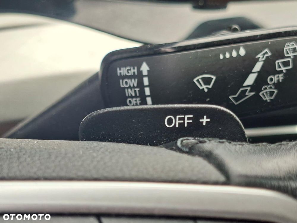 Volkswagen Golf Variant 1.5 eTSI EVO Style DSG - 22