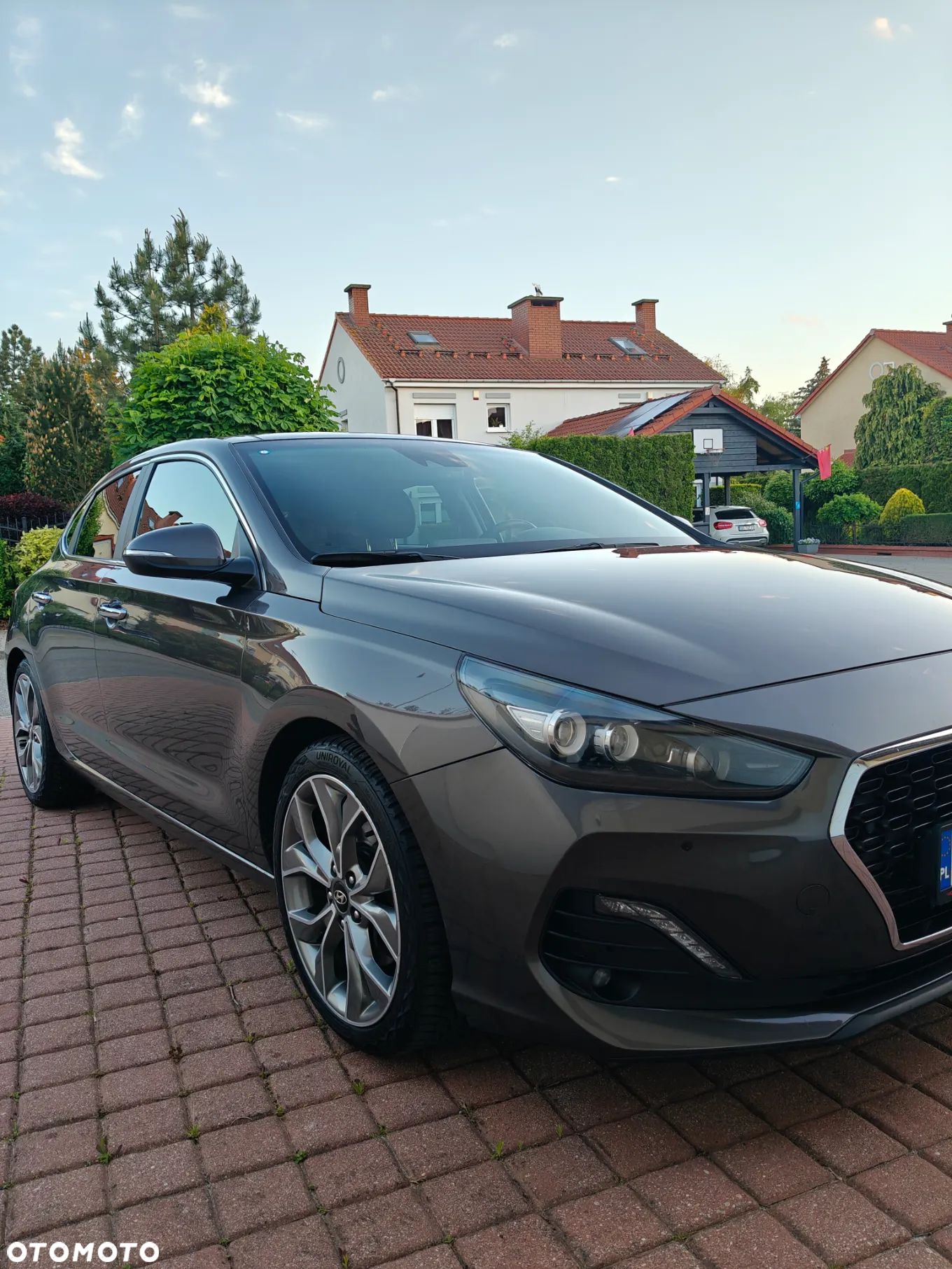 Hyundai i30 Fastback 1.6 CRDI Premium - 1