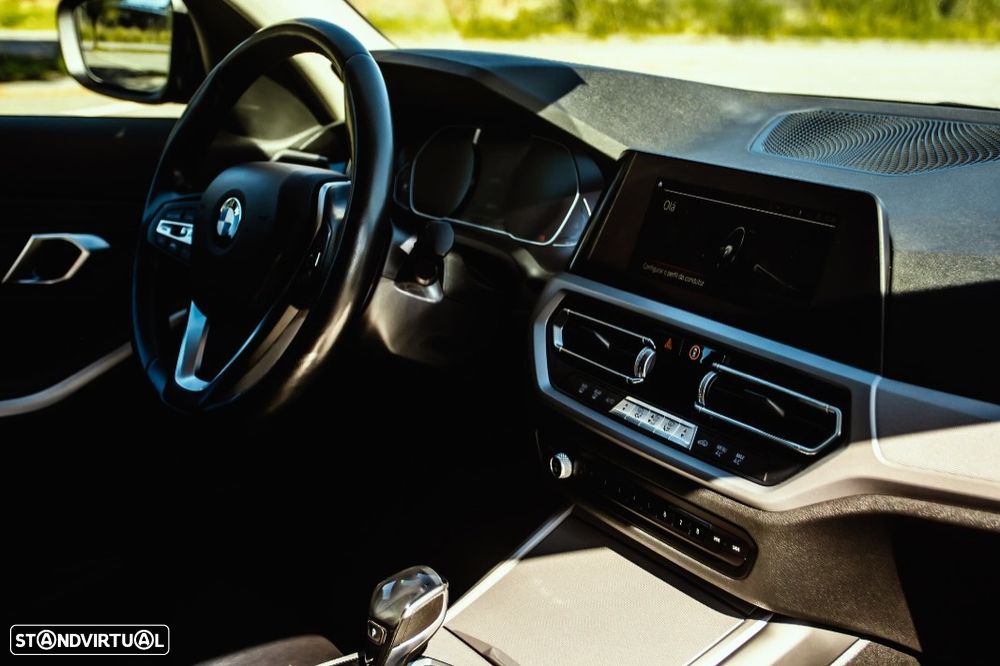 BMW 318 d Pack M Shadow Auto - 5