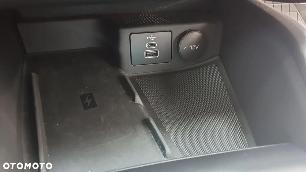 Ford Focus 1.0 EcoBoost Titanium Style - 24