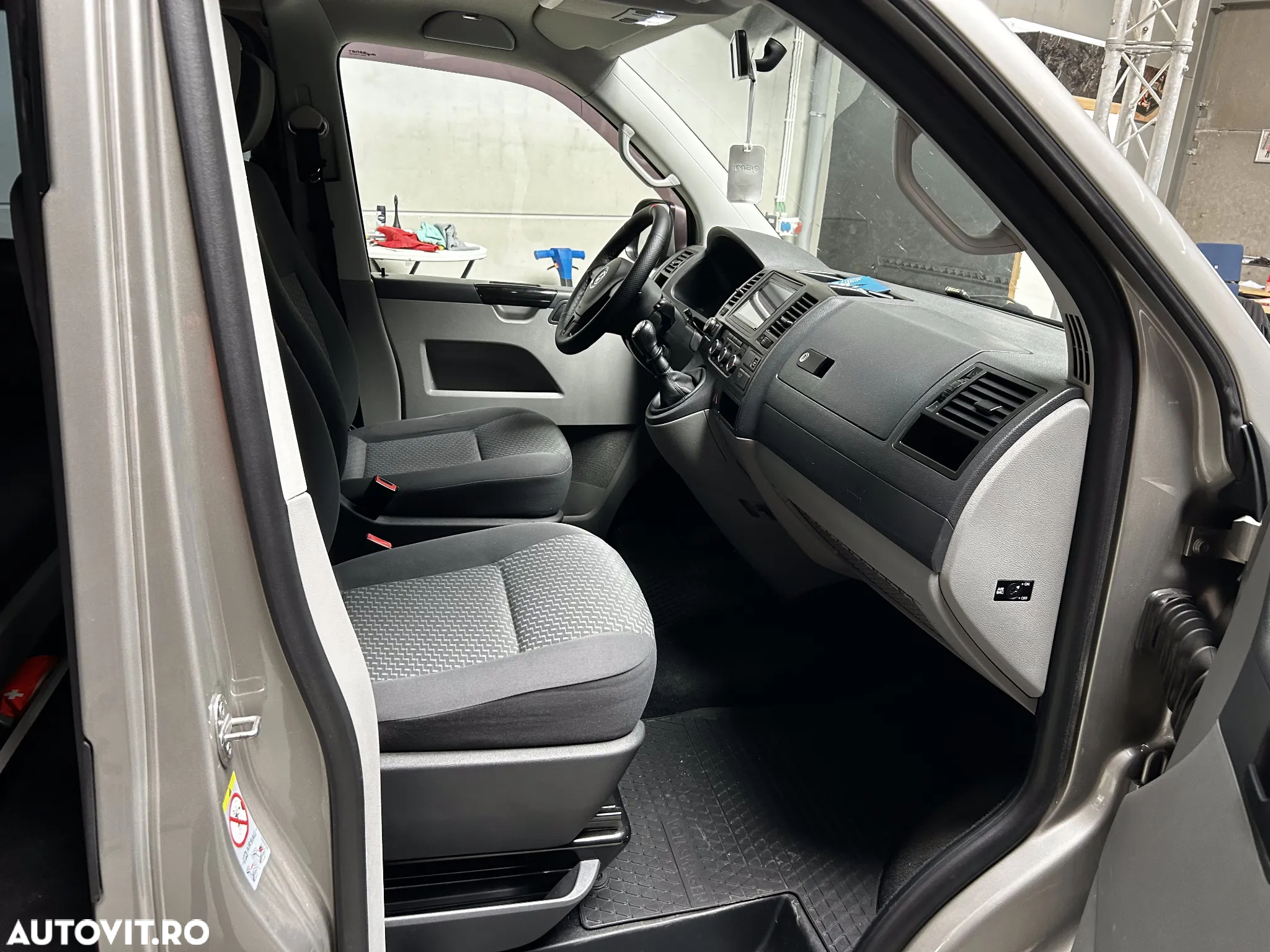 Volkswagen Transporter - 10