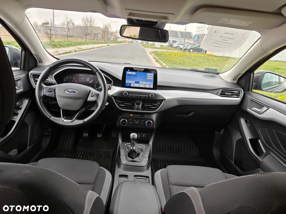 Ford Focus 1.0 EcoBoost Edition - 12