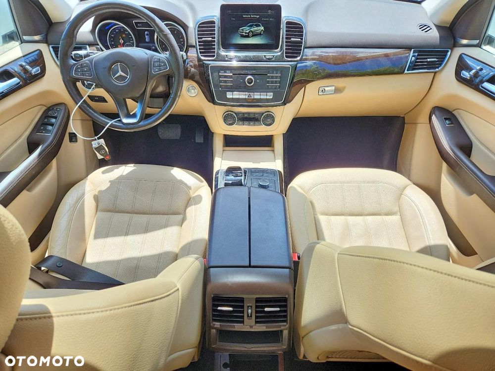 Mercedes-Benz GLE - 9