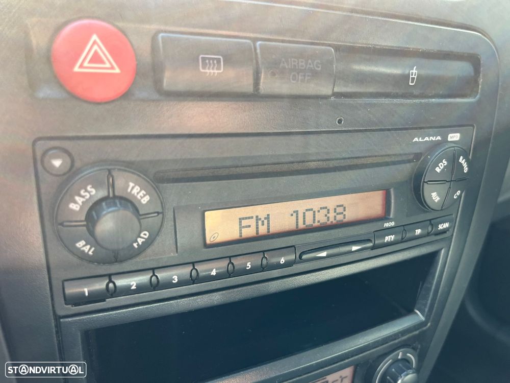 SEAT Ibiza 1.2 12V Reference - 16