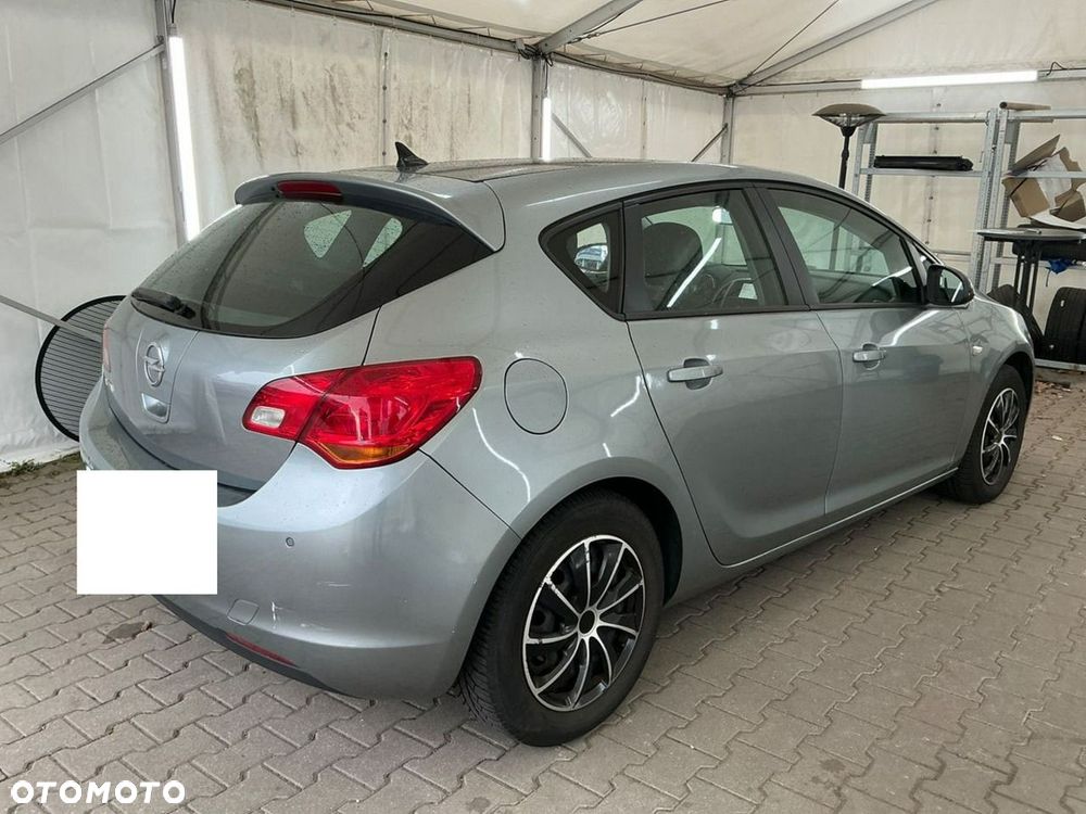 Opel Astra 1.4 Turbo Edition - 2