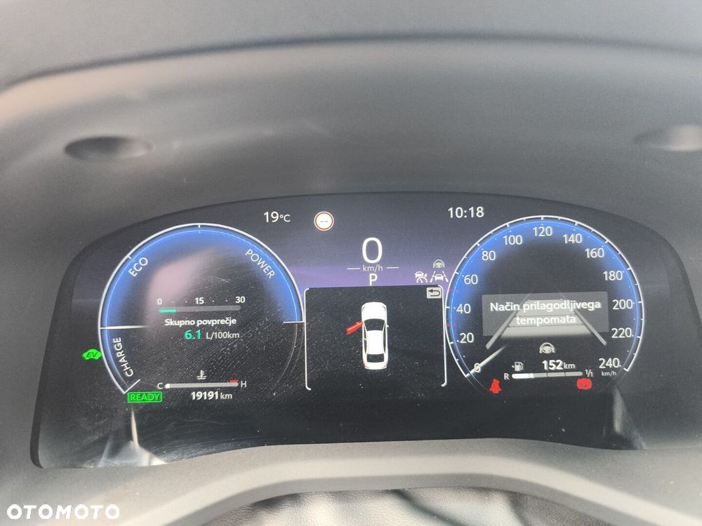 Toyota Camry - 19