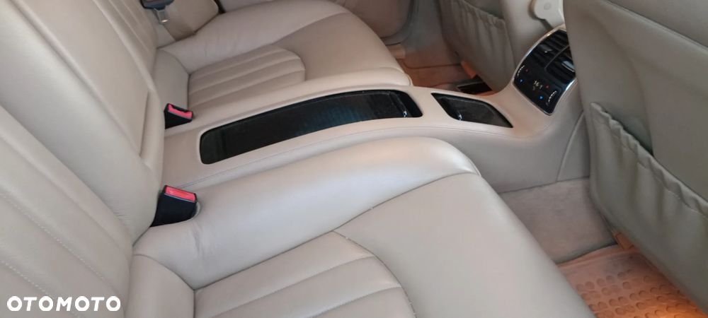 Mercedes-Benz CLS 350 CGI 7G-TRONIC - 13