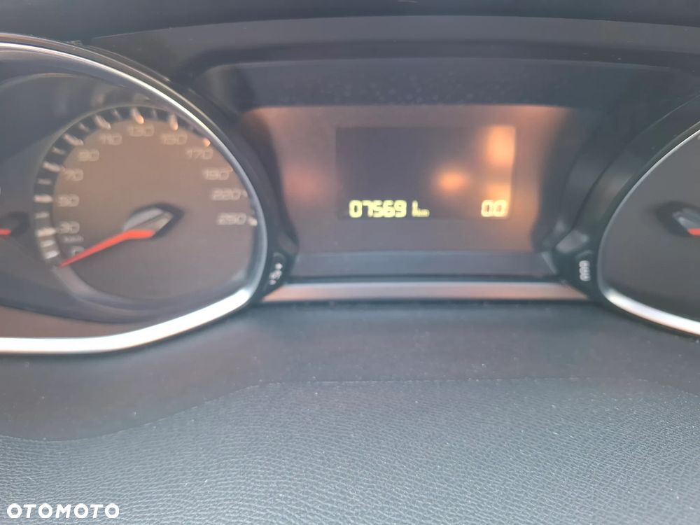 Peugeot 308 PureTech 110 Stop & Start Style - 16