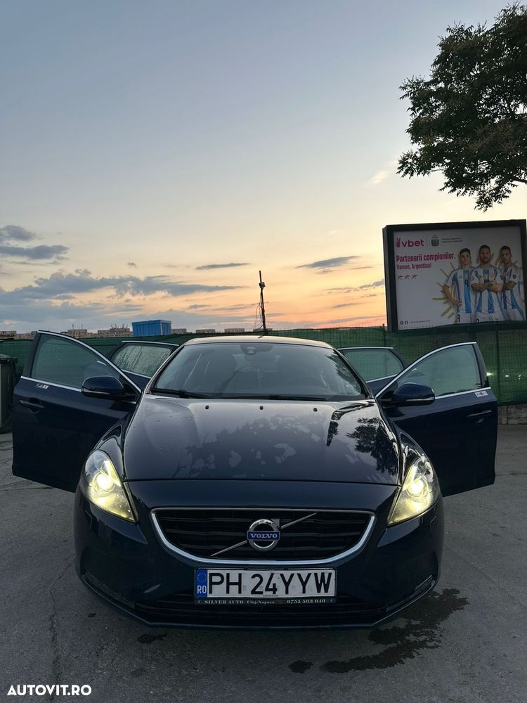 Volvo V40 D2 Momentum - 6