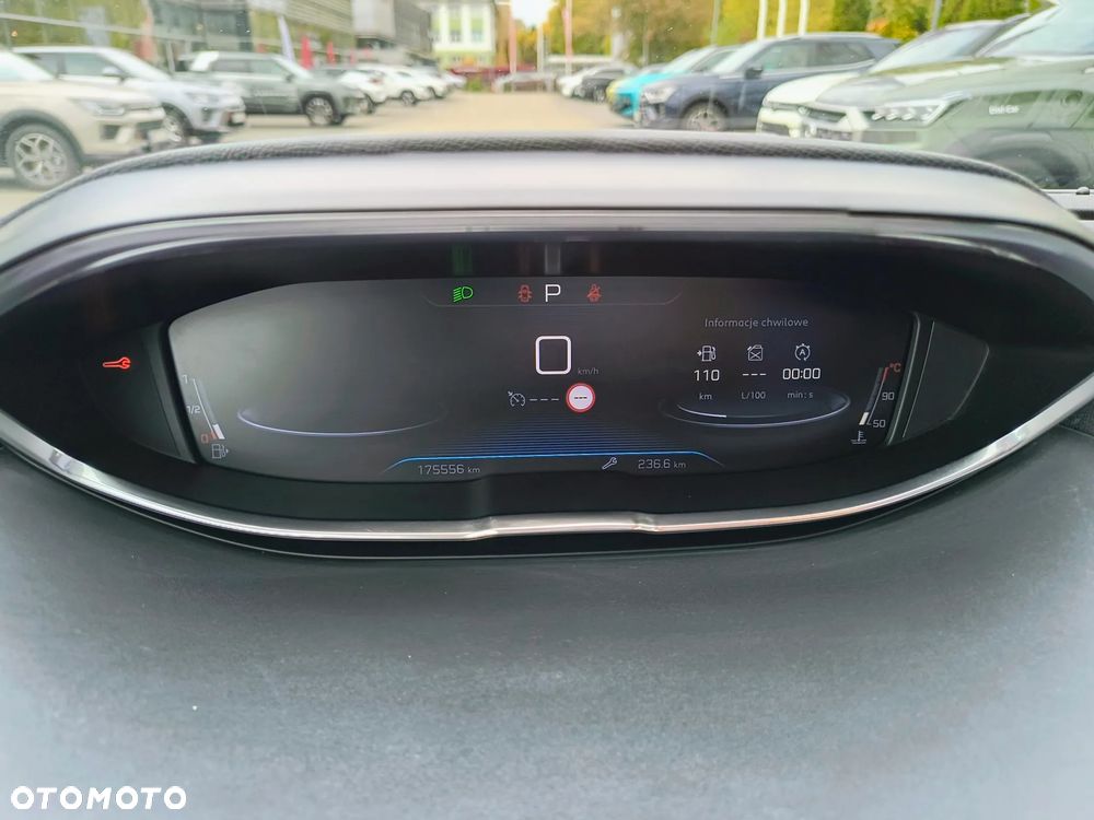 Peugeot 5008 - 23