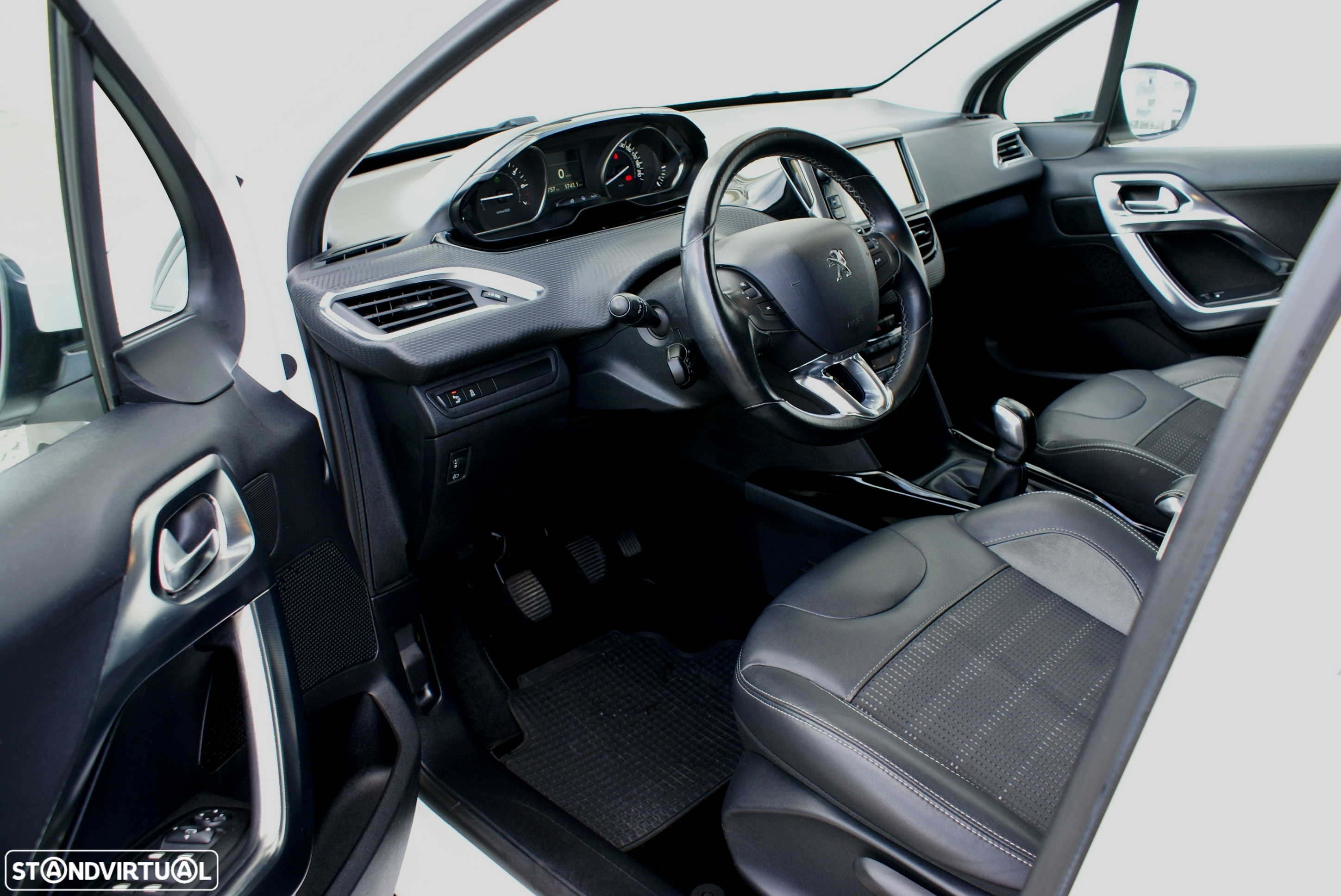 Peugeot 2008 1.2 PureTech Allure - 9