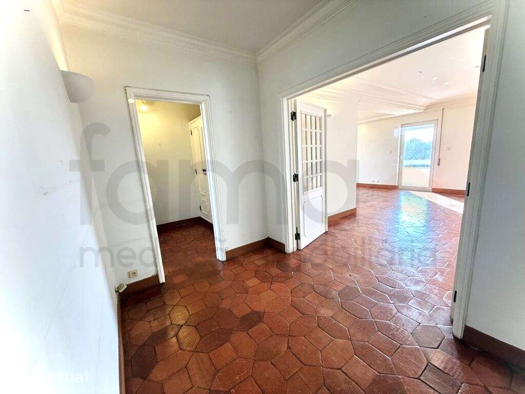APARTAMENTO T4 EM OEIRAS - Vista 4