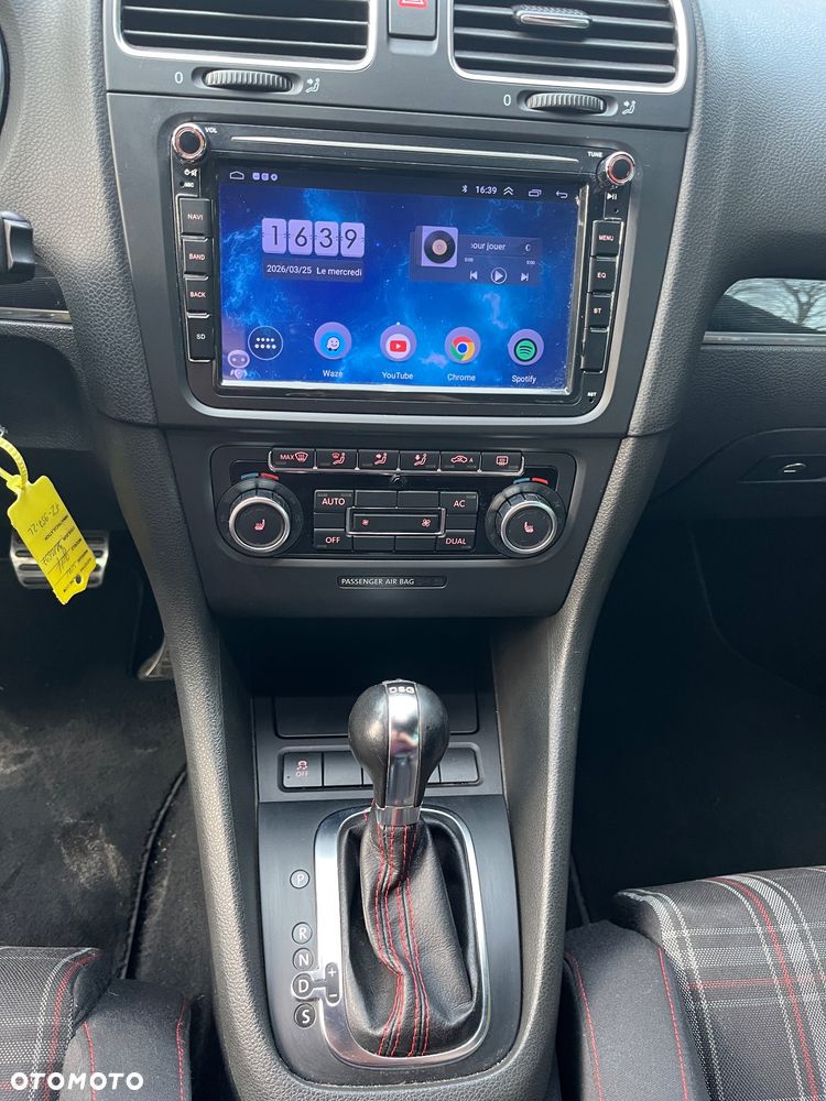 Volkswagen Golf - 16