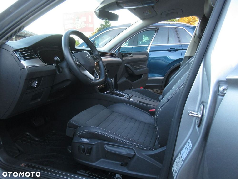 Volkswagen Passat 2022 photo 5