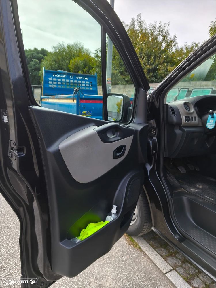 Renault Trafic 2017 photo 3