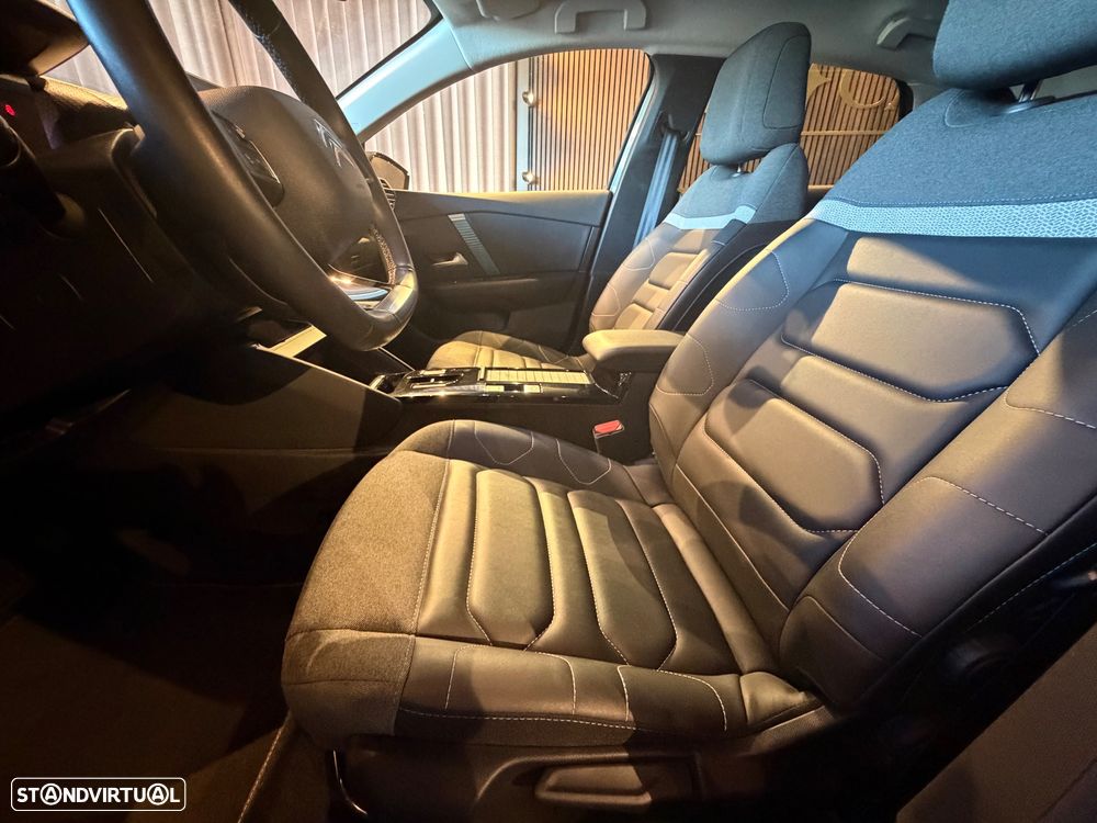 Citroën e-C4 50 kWh E-Series Collection - 17