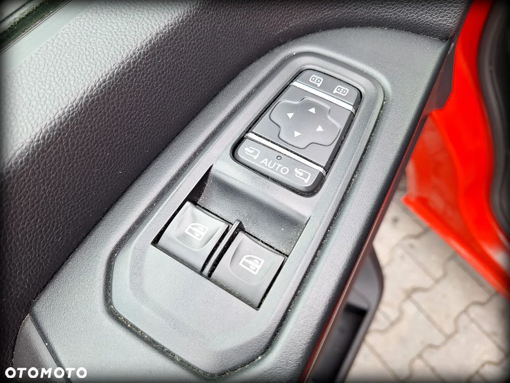 Renault TRAFIC - 11